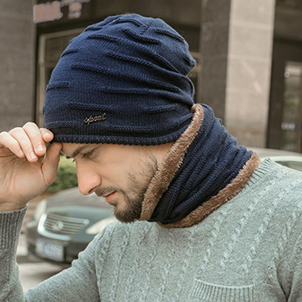 bonnet_laine_bleu_1.jpg